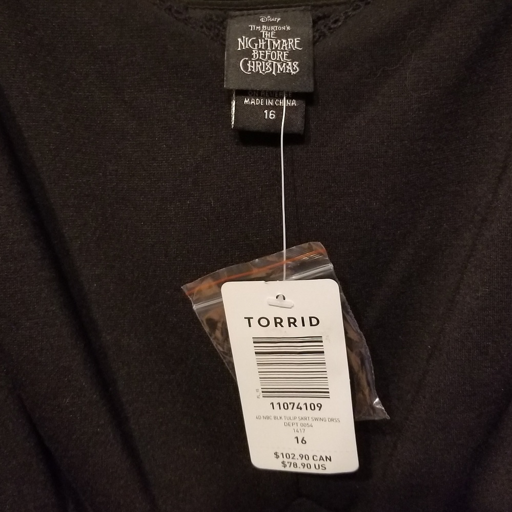 🎊Torrid🎊 Nightmare Before Christmas Dress - Picture 3 of 3